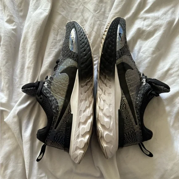 Nike React running shoes size 8 womens - Picture 6 of 7